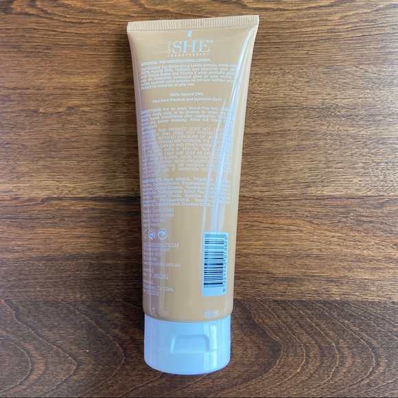 OM She Golden Body Gradual Tan Moisturizing Lotion Light-Medium Sealed NEW - Picture 2 of 3